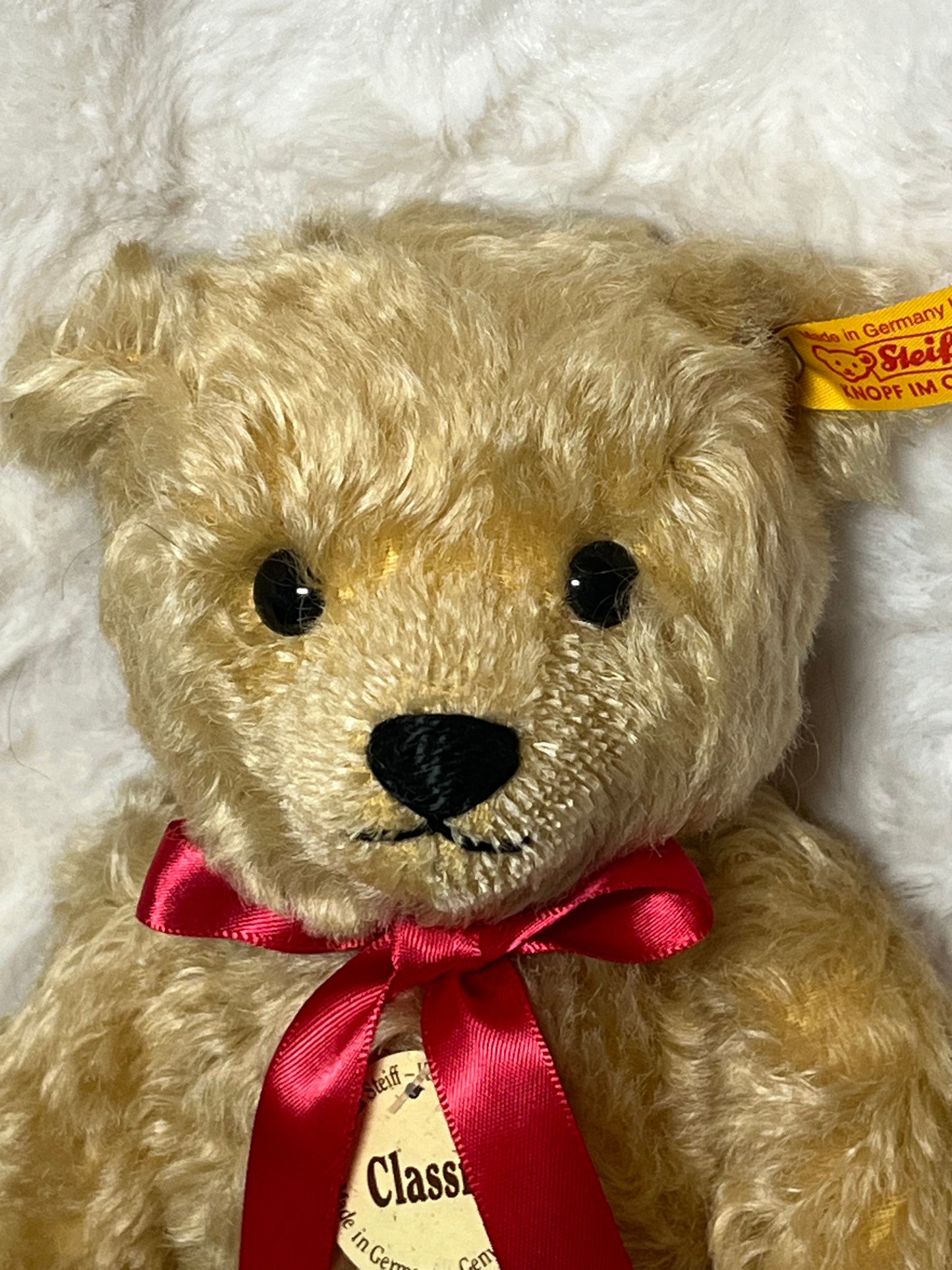 Steiff Classic Blonde Teddy Bear (MINT condition) Yellow Tag
